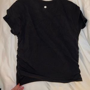 Black lululemon t shirt